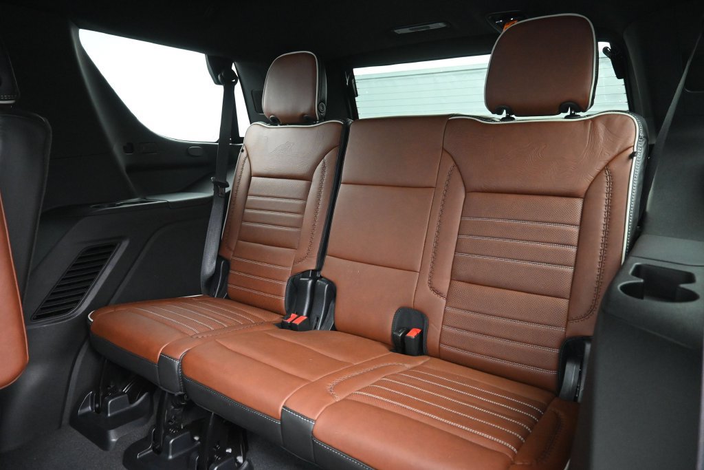 Used 2023 GMC Yukon Denali Ultimate AWD/4WD image 25