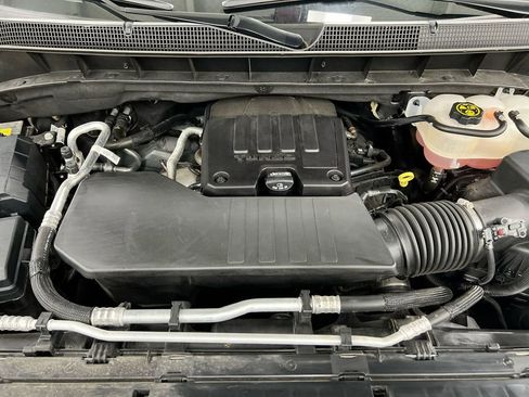 Used 2023 Chevrolet Silverado 1500 Custom AWD/4WD image 24