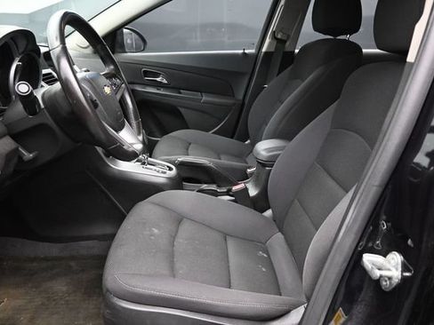 Used 2013 Chevrolet Cruze LT FWD image 12