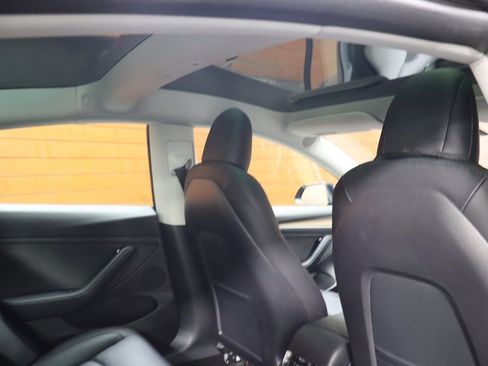 Used 2023 Tesla Model 3 Standard Range image 56