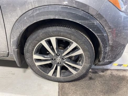 Used 2018 Nissan Kicks SR image 5