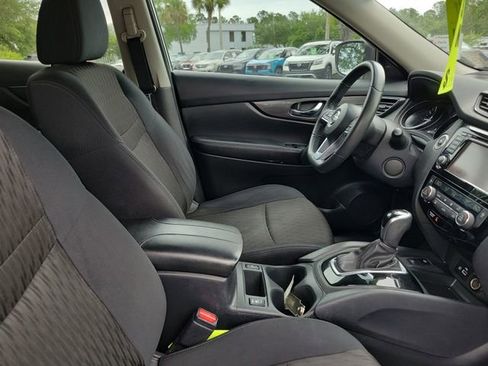 Used 2019 Nissan Rogue SV w/ Premium Package AWD/4WD image 35