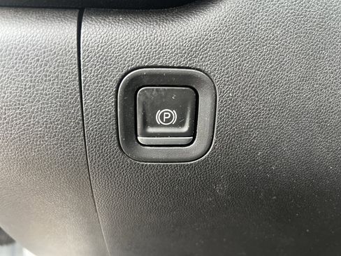 Used 2021 Chevrolet Silverado 1500 W/T w/ WT Value Package image 14