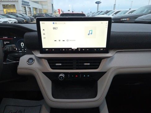 New 2026 Ford Explorer Active image 15