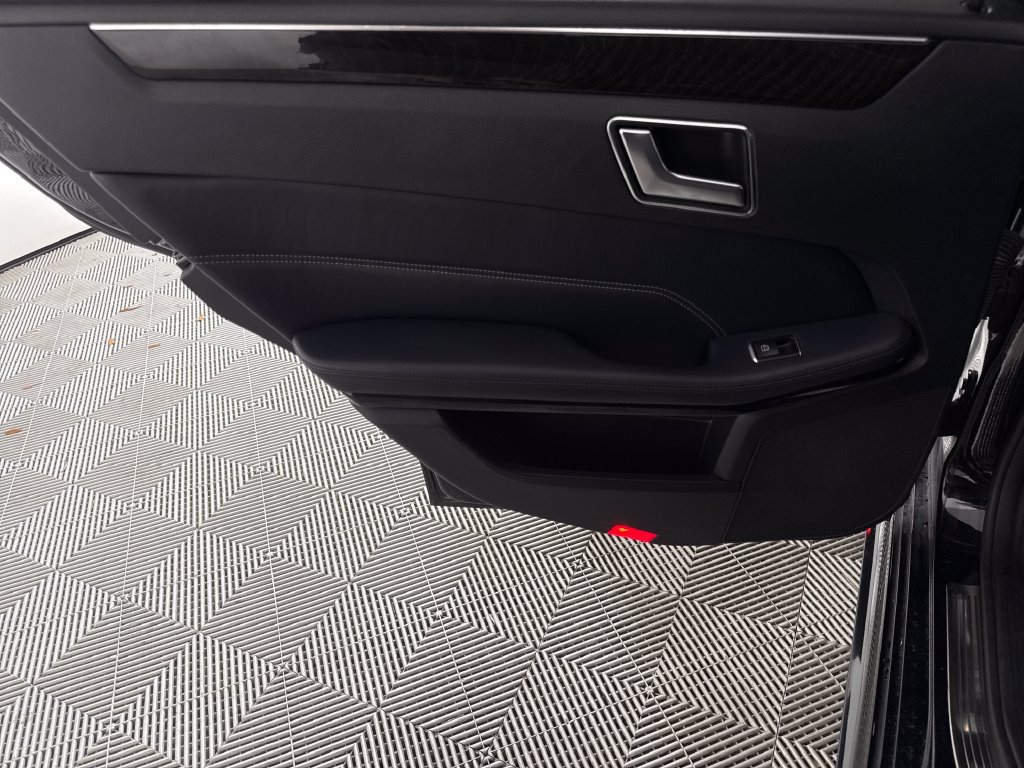 Used 2016 Mercedes-Benz E 350 Sedan image 11