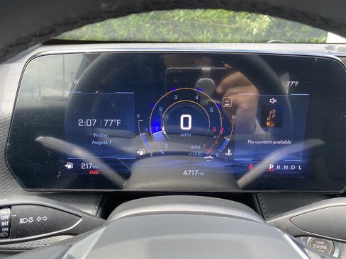 Used 2026 Chevrolet Equinox LT w/ Safety and Technology Package FWD image 21