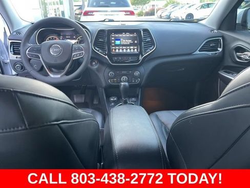 Used 2021 Jeep Cherokee Limited w/ Trailer Tow Group AWD/4WD image 17