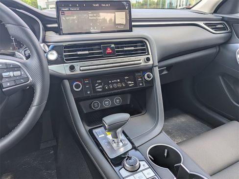 Used 2026 Genesis G70 2.5T image 19