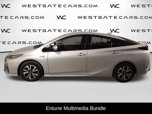 Used 2017 Toyota Prius Prime Premium FWD image 5