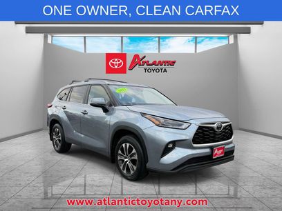 Used 2023 Toyota Highlander XLE