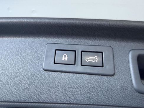 Certified 2023 Subaru Forester Limited image 38