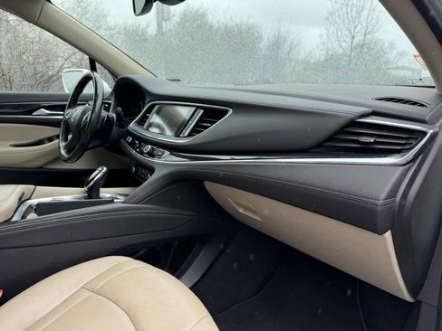 Used 2019 Buick Enclave Premium w/ Experience Buick Package image 17