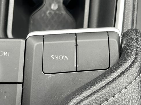 Used 2024 Toyota Grand Highlander XLE image 13