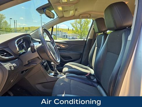 Used 2019 Buick Encore Preferred AWD/4WD image 2