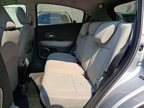 Used 2019 Honda HR-V EX image 8