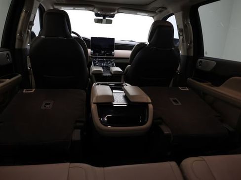 Used 2023 Lincoln Navigator Reserve image 43