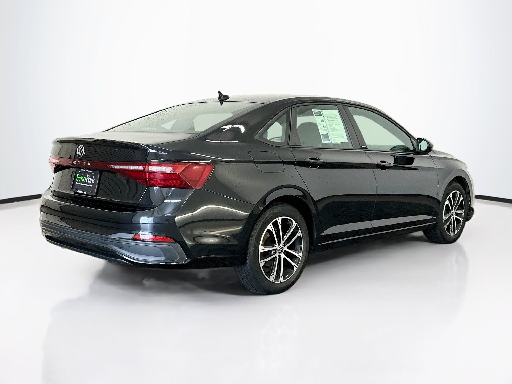Used 2025 Volkswagen Jetta Sport FWD image 9