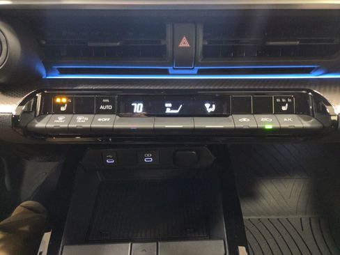 New 2026 Toyota Prius XLE image 27