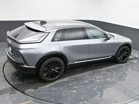 New 2025 Cadillac Lyriq Luxury w/ LPO, Red Accent Package image 33