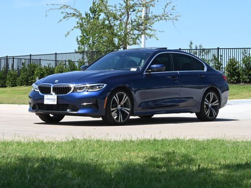 Used 2020 BMW 330i Sedan w/ Convenience Package RWD image 5