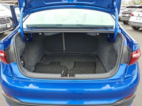 Certified 2023 Volkswagen Jetta S image 28