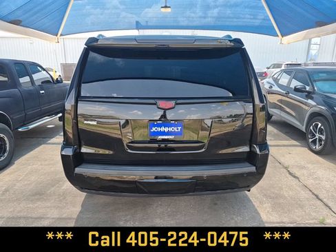 Used 2018 Cadillac Escalade Platinum AWD/4WD image 12