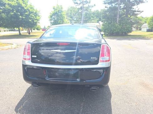 Used 2013 Chrysler 300 C w/ Harman Kardon Audio Group AWD/4WD image 6