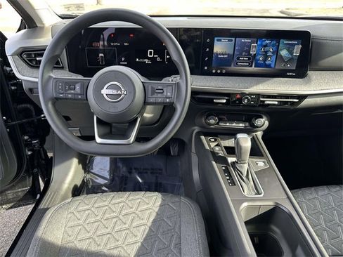 New 2026 Nissan Kicks SV image 17