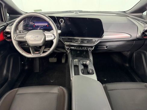 Used 2025 Chevrolet Equinox EV RS image 12