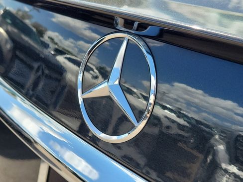 Used 2022 Mercedes-Benz E 350 Sedan image 8