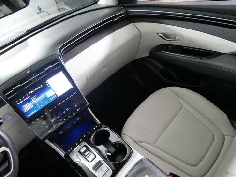 Used 2023 Hyundai Tucson Limited image 11