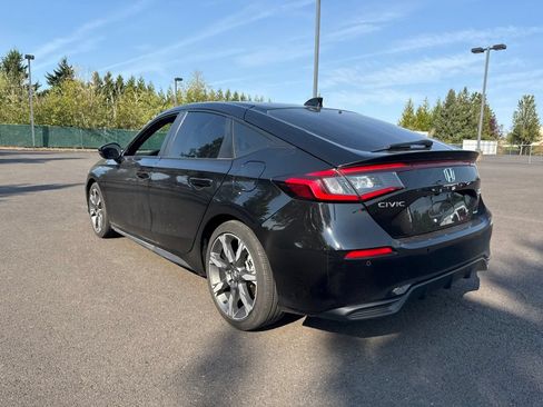 Used 2025 Honda Civic Sport Touring image 5