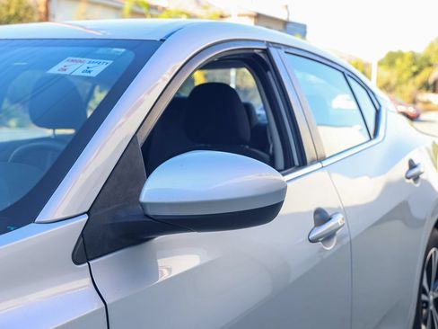 Used 2023 Nissan Sentra SV FWD image 12