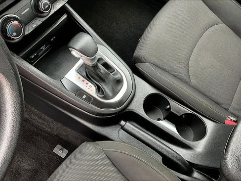 Used 2023 Kia Forte LXS image 14