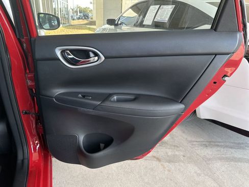 Used 2016 Nissan Sentra SL w/ Technology Package image 33