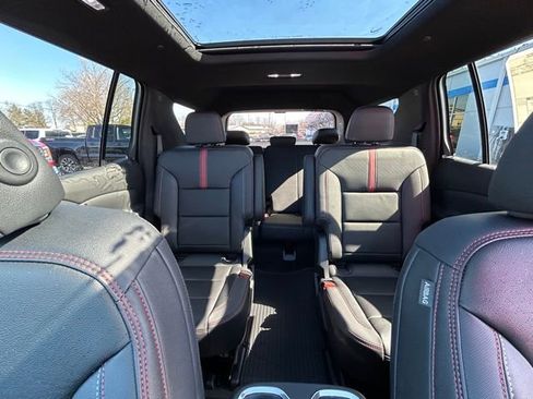 New 2026 Chevrolet Traverse RS w/ LPO, Floor Liner Package image 39