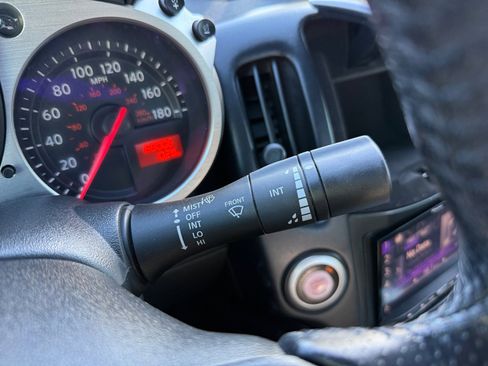 Used 2017 Nissan 370Z Coupe image 21