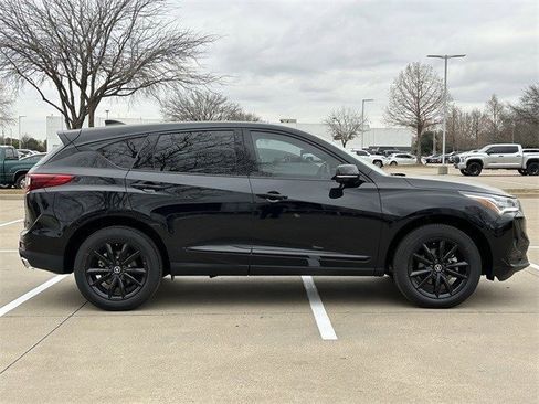 New 2026 Acura RDX SH-AWD image 3