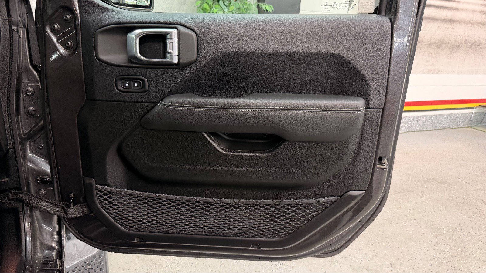 Used 2019 Jeep Wrangler Unlimited Sahara AWD/4WD image 24