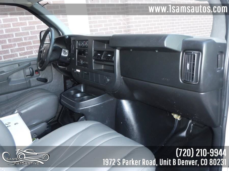 Used 2009 Chevrolet Express 1500 AWD image 38