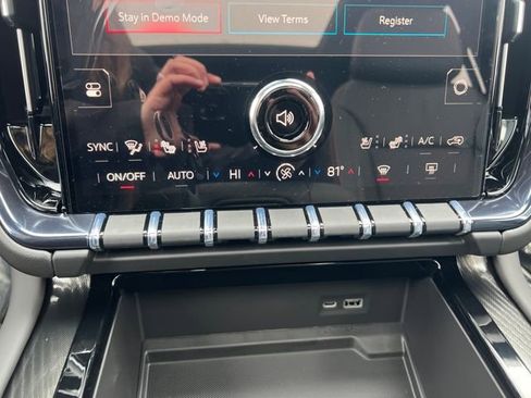 New 2026 GMC Yukon XL AT4 w/ AT4 Premium Package image 16