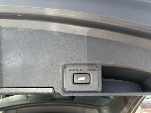 Used 2024 Acura RDX SH-AWD w/ Advance Package image 11