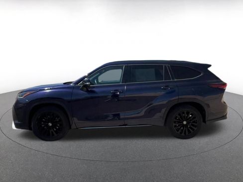 Used 2025 Toyota Highlander XSE AWD/4WD image 7