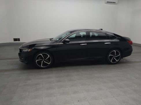 Used 2018 Honda Accord Sport image 2