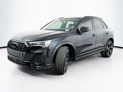 Used 2024 Audi Q3 2.0T Premium Plus AWD/4WD image 2