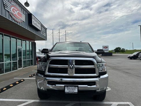 Used 2018 RAM 2500 Tradesman w/ Chrome Appearance Group image 10