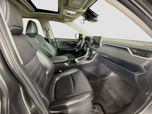 Used 2023 Toyota RAV4 XLE Premium FWD image 21