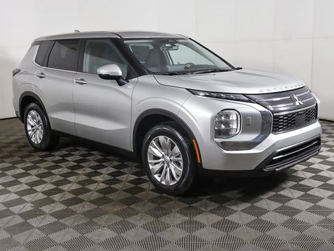 New 2026 Mitsubishi Outlander ES image 55