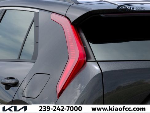 New 2026 Kia Niro EX FWD image 11