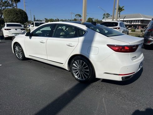 Used 2017 Kia Cadenza Technology image 4